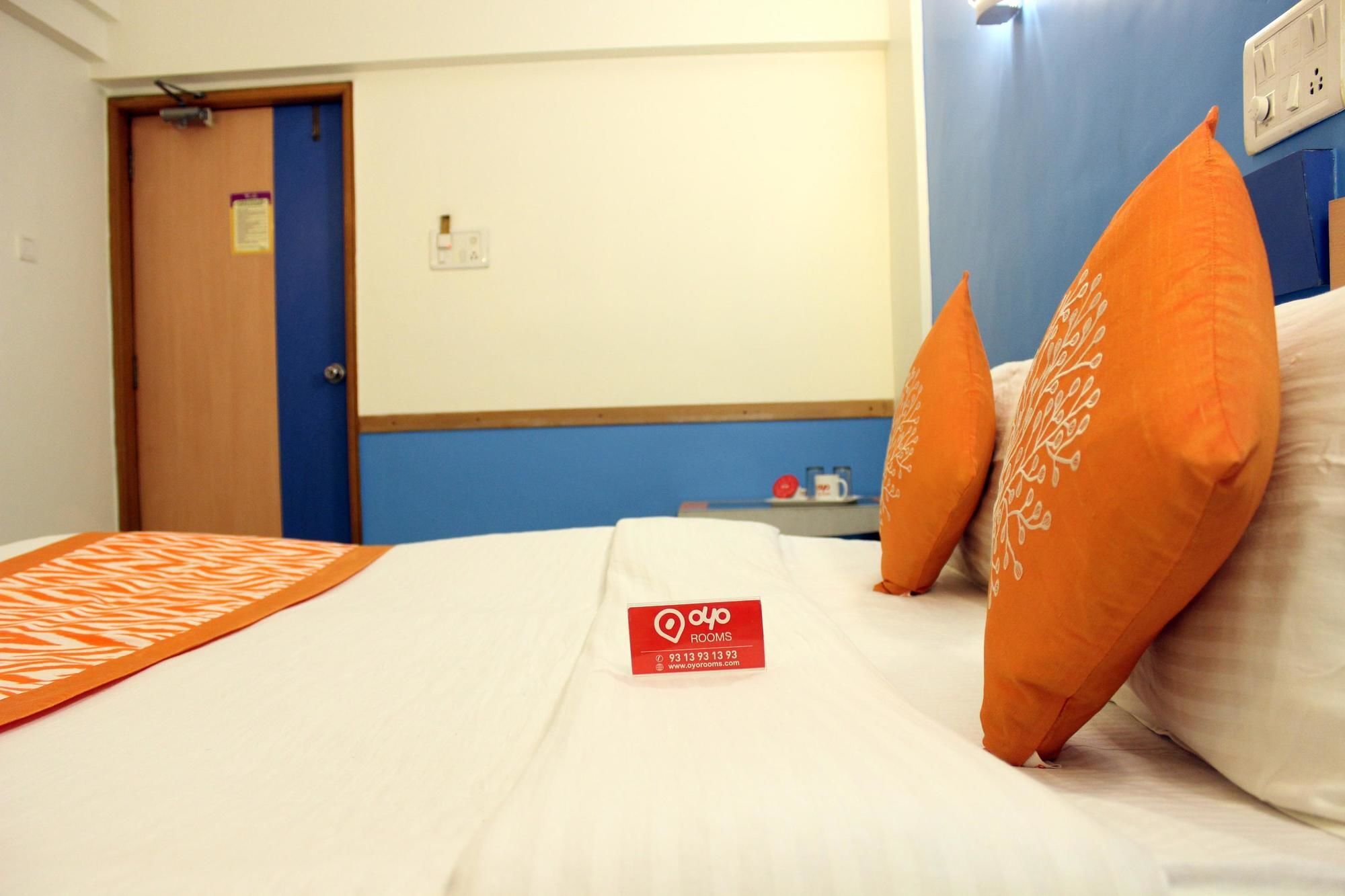 Oyo Rooms Hubli Buitenkant foto